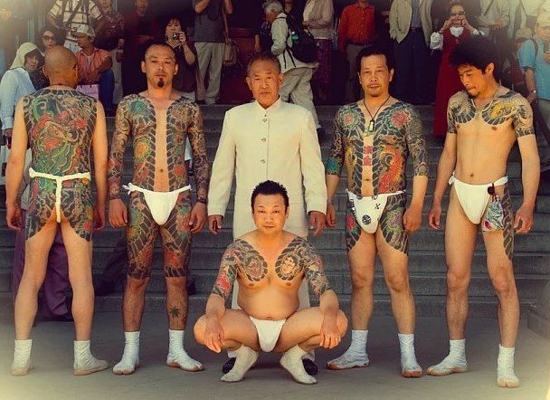9-japon-vücutlarında-dövme-olan-adamlar