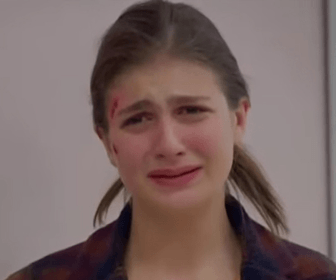 cagla-irmak-kirgin-cicekler